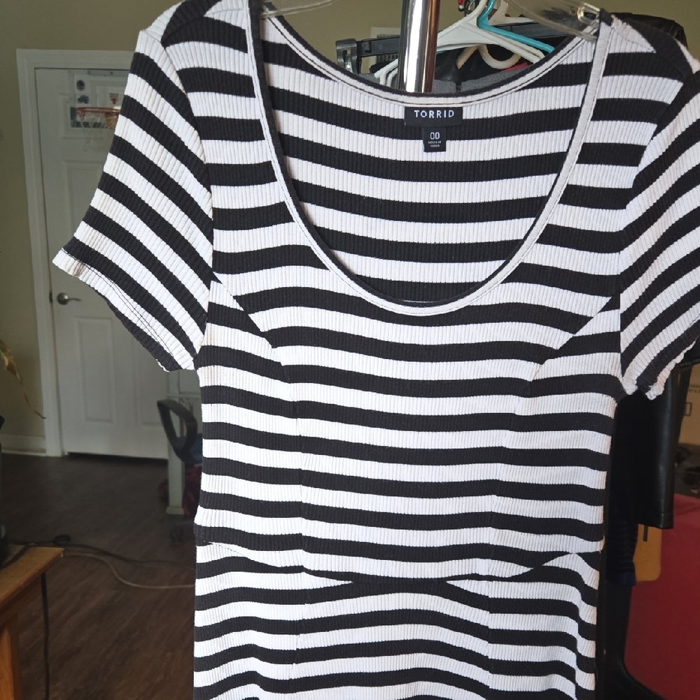 Torrid Black and White Fitted Midi Dress